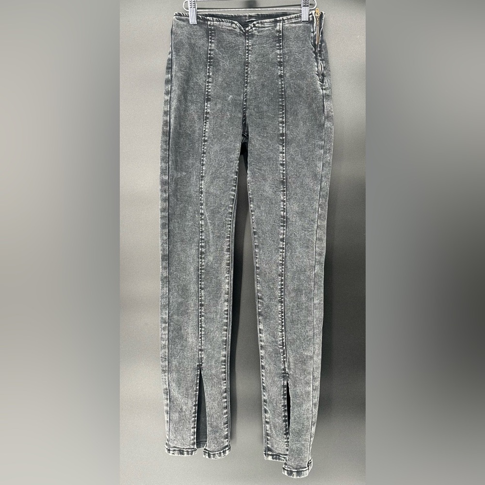 23- Women’s butt shaping spandex,‎ Jean pants Size Large